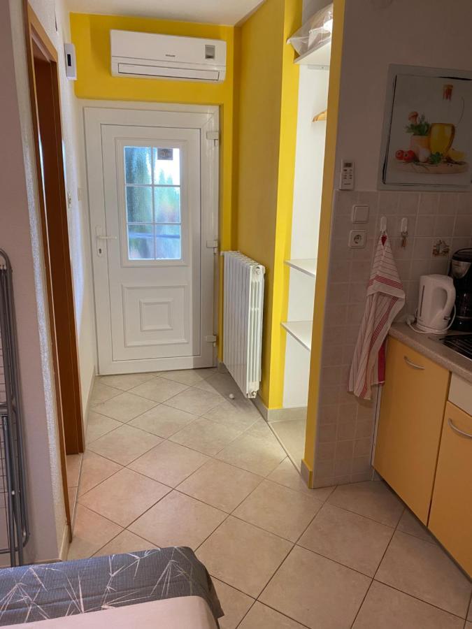 Apartment Jelena ซริกเวนิซา ภายนอก รูปภาพ