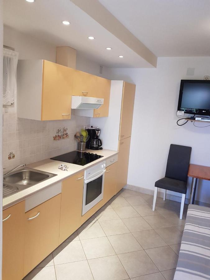 Apartment Jelena ซริกเวนิซา ภายนอก รูปภาพ